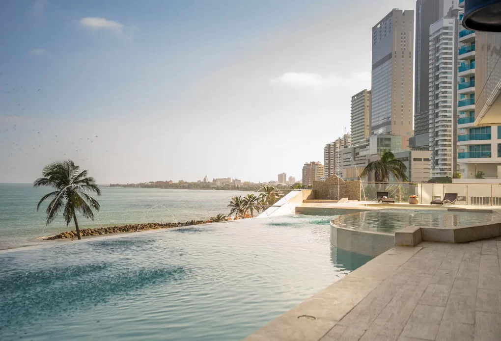 Be Live Experience Cartagena Dubai piscina exterior
