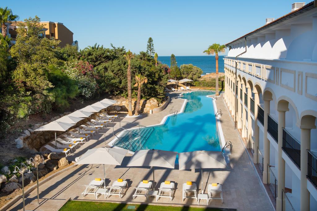 Iberostar Selection Andalucia Playa piscina y terraza