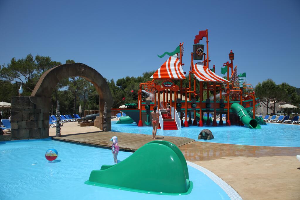 Invisa Hotel Club Cala Verde piscina infantil 2