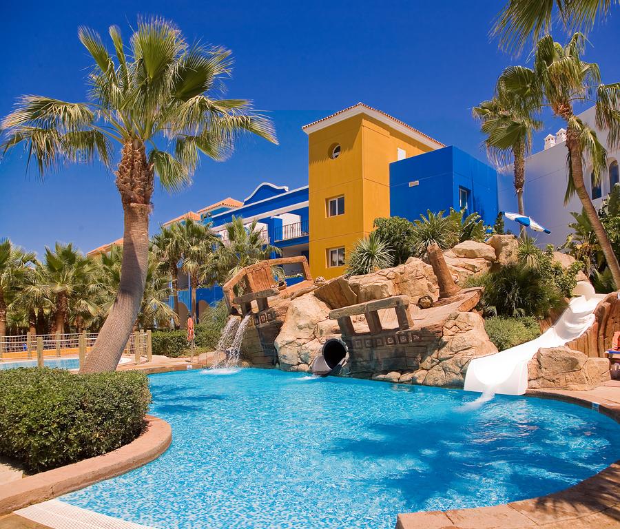 Playaballena Aquapark Spa Hotel piscinas 2