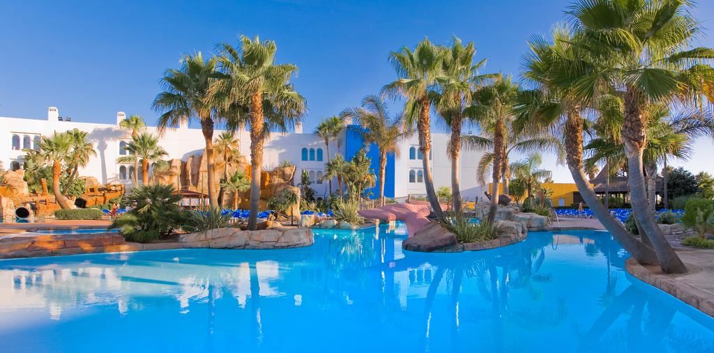 Playaballena Aquapark Spa Hotel piscinas 3